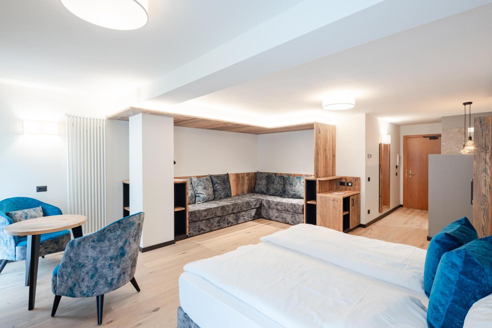 Apartahotel Nele 3*