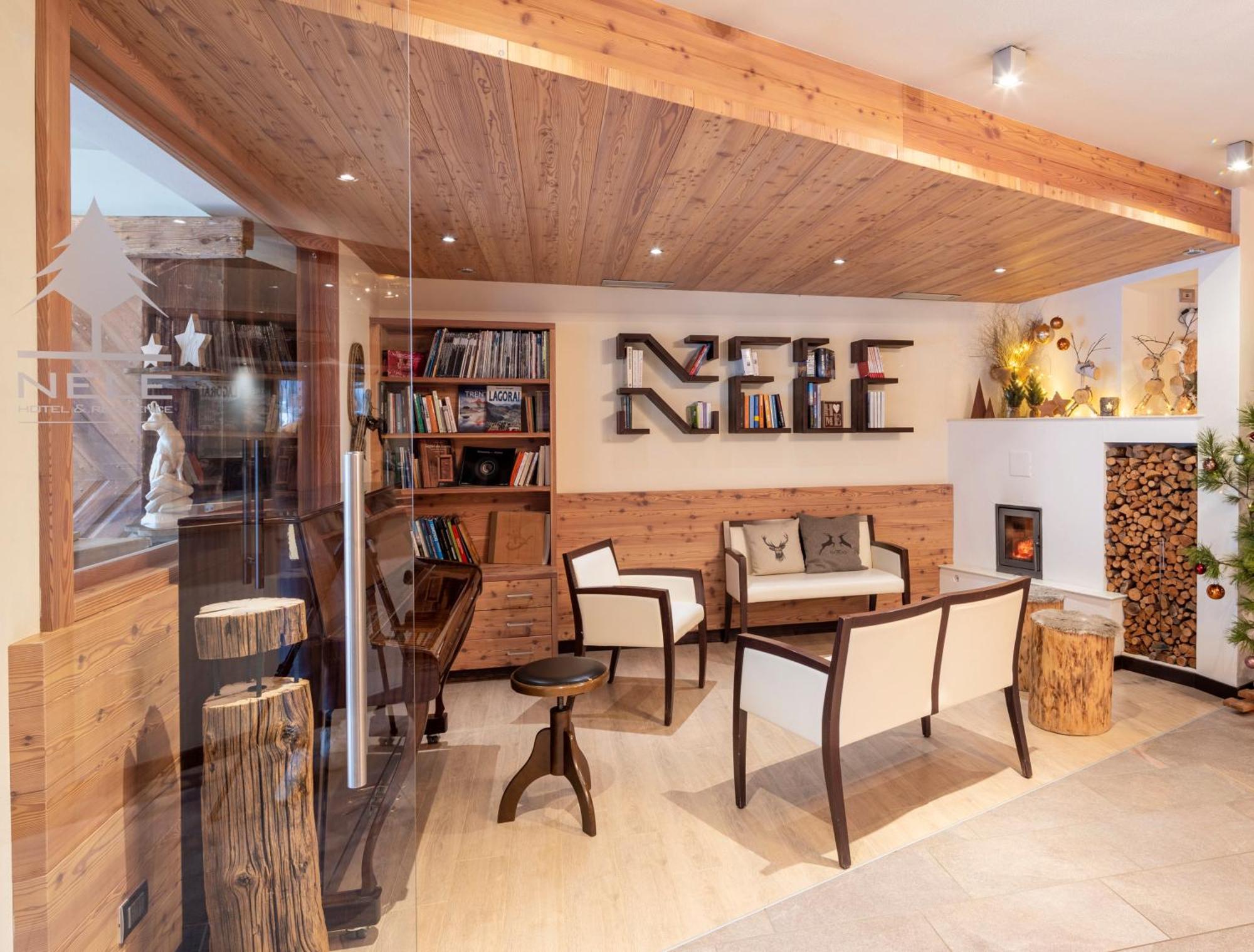 Nele Apartahotel 3*